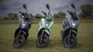 Best Electric Scooters Under 1.5 Lakh: 1.5 लाख से सस्ते 5 भरोसेमंद इलेक्ट्रिक स्कूटर, किसी की रेंज 165 किमी तो किसी में 34 लीटर बूट