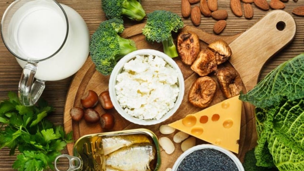 High Calcium Food: दूध-दही नहीं पीते तो कैल्शियम कहां से लें, किचन की ये चीजें काम आ सकती हैं