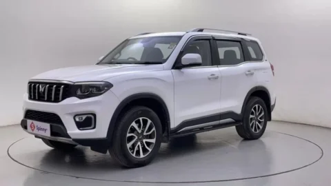Mahindra Cars Offer: अगस्त में महिंद्रा कारों पर बंपर छूट, थार रॉक्स और स्कॉर्पियो एन पर 1.25 लाख तक बचत