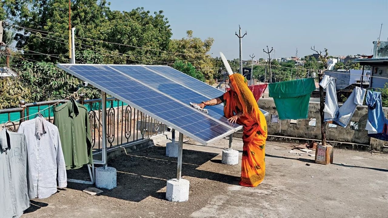 PM Surya Ghar Yojana: पीएम सूर्य घर योजना का आवेदन रिजेक्ट हो गया? घबराएं नहीं, ये गलतियां सुधारकर दोबारा करें अप्लाई