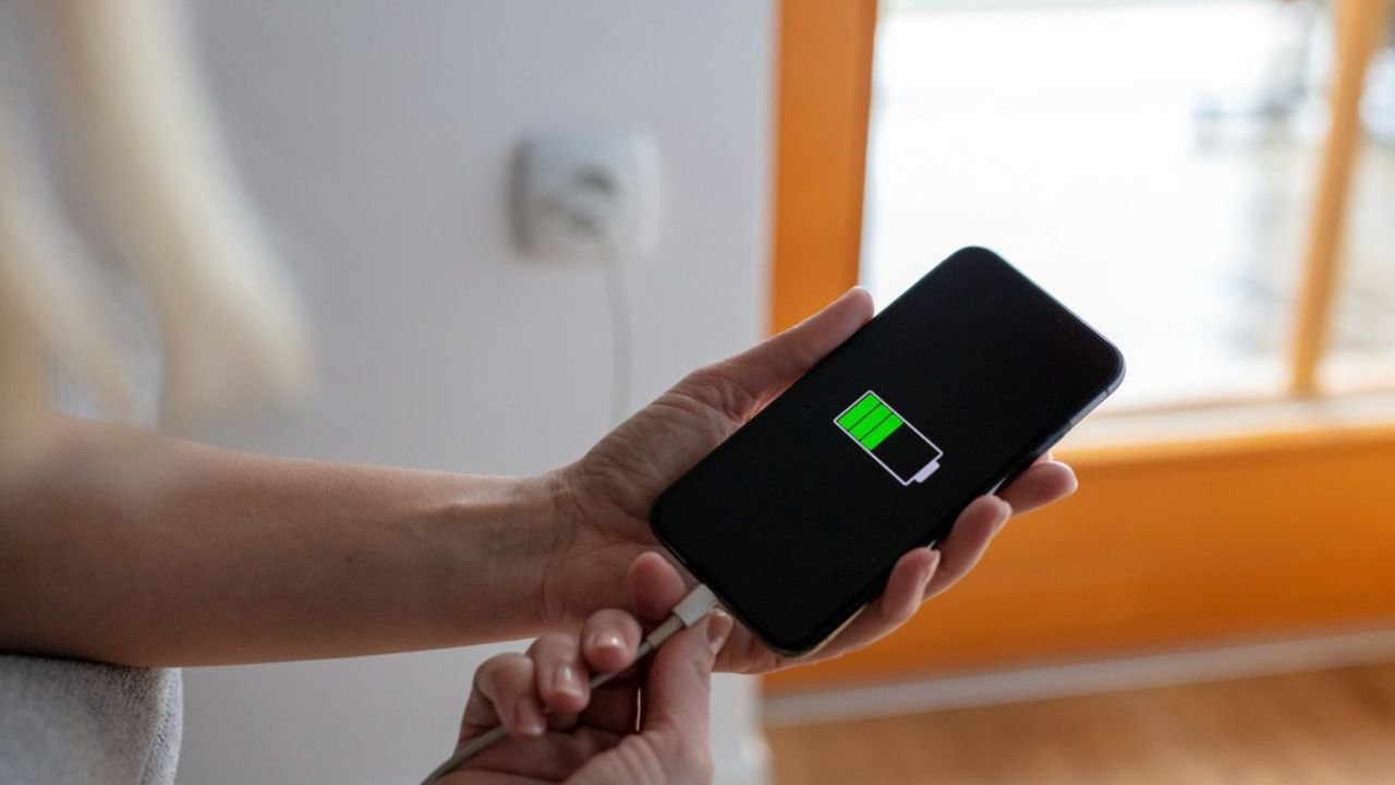 Phone Battery Saving Tips