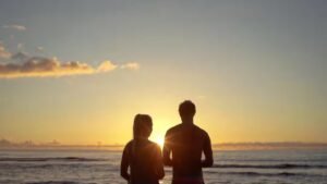 Relationship Advice: शादी के बाद पति-पत्नी की अलग सोशल लाइफ क्यों है जरूरी