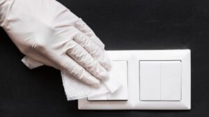 Switchboard Cleaning Tips: गंदे स्विचबोर्ड्स कर रहे घर की खूबसूरती को फीका? इन आसान हैक्स से मिनटों में लाएं नई जैसी चमक