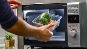 Takeaway Container Microwave Safety