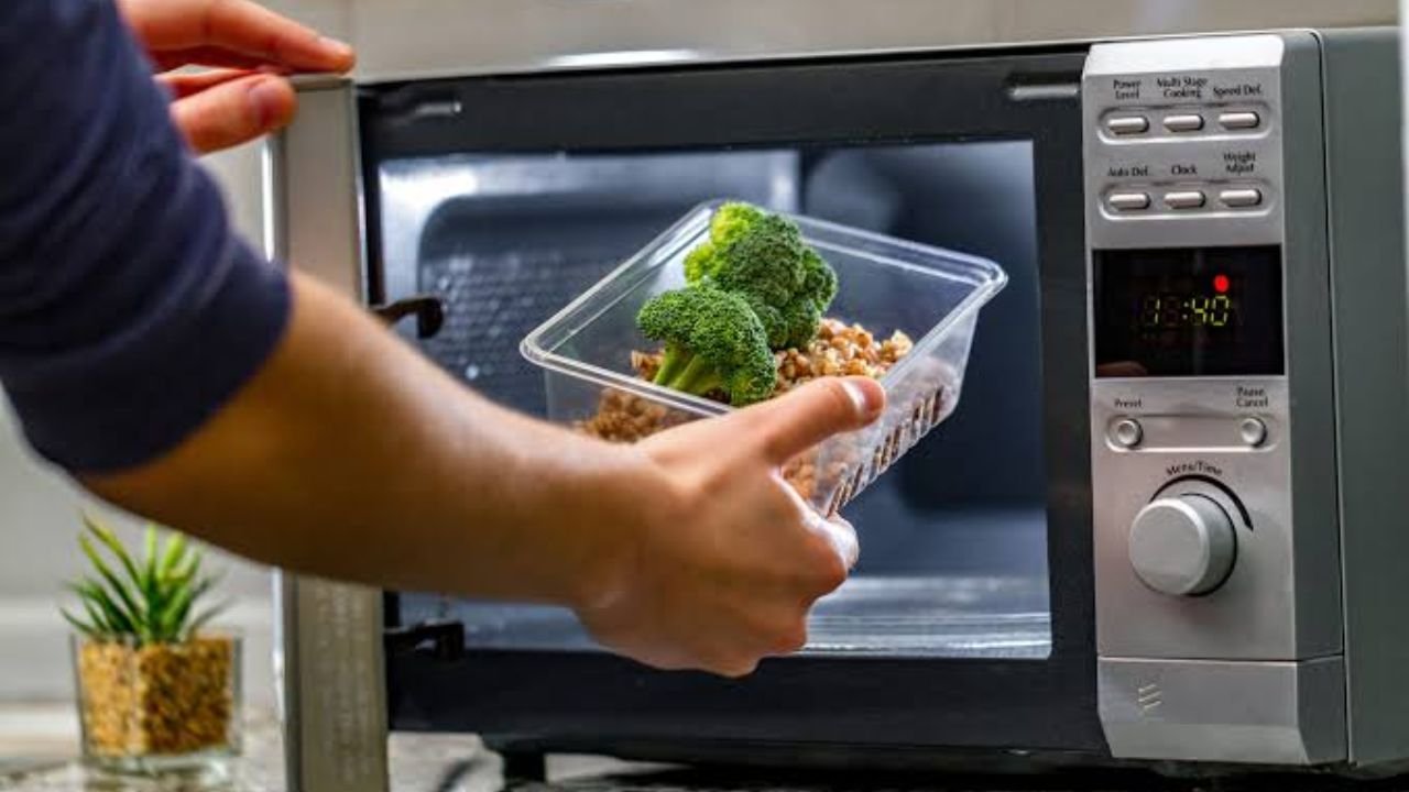 Takeaway Container Microwave Safety