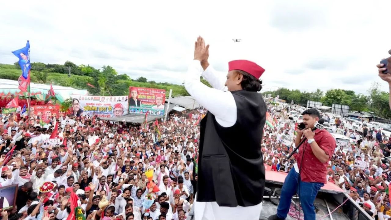 Akhilesh Yadav PDA Rath Yatra