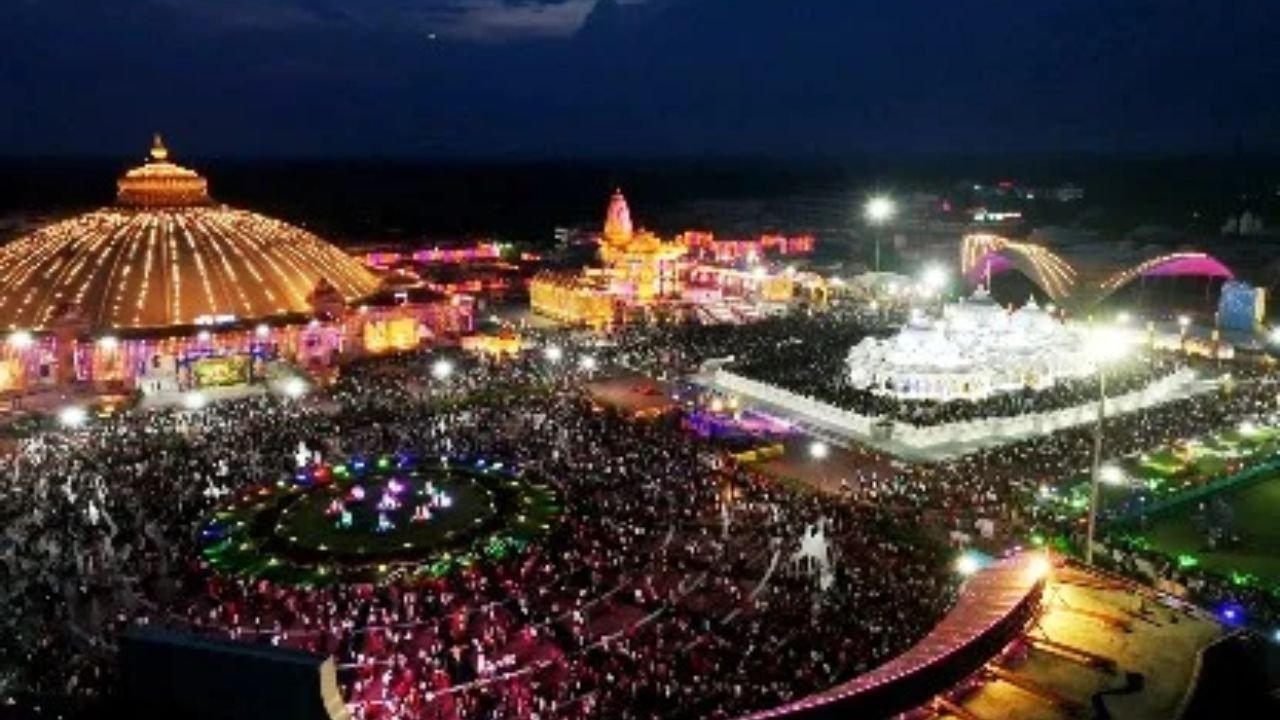 Janmashtami Mela 2026: जन्माष्टमी पर बनाएं घूमने का शानदार प्लान, दिल्ली से लेकर मथुरा-वृंदावन और बिहार तक सजे भव्य मेले