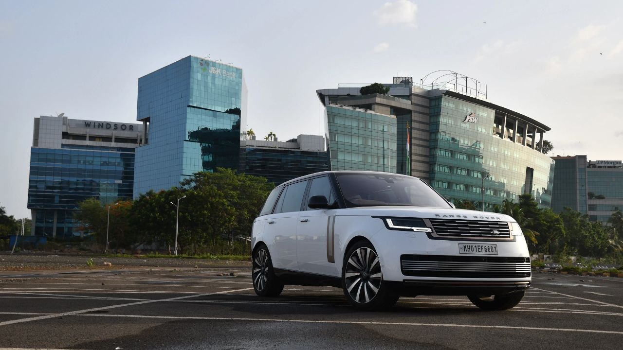Range Rover EV launch: रेंज रोवर इलेक्ट्रिक की भारत में बुकिंग शुरू, 10 लाख टोकन, दावा 535 किमी रेंज