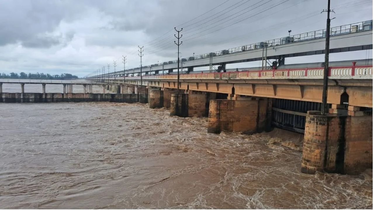 Sone River Flood Discharge: सोन नदी में 5.25 लाख क्यूसेक बहाव, बाणसागर का पानी बिहार पहुंचा तो इंद्रपुरी के 69 गेट खुले