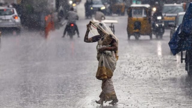Bihar Ka Mausam: बिहार के 20 जिलों में आज भारी बारिश और आंधी का अलर्ट, आईएमडी ने जारी किया डबल वॉर्निंग