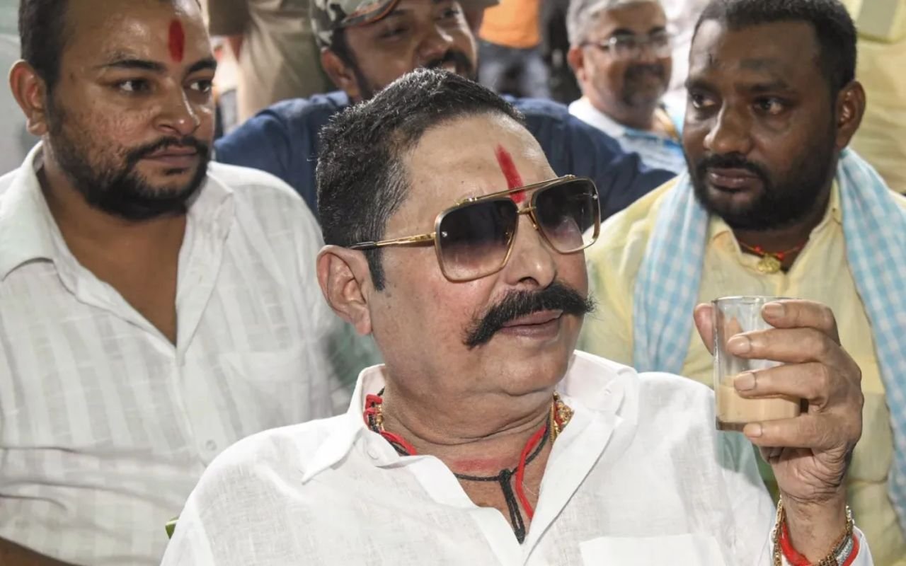 Bihar MLC Election: बिहार MLC चुनाव में पटना स्नातक सीट पर अनंत सिंह का साथ अनुज सिंह को, नीरज कुमार से होगा मुकाबला