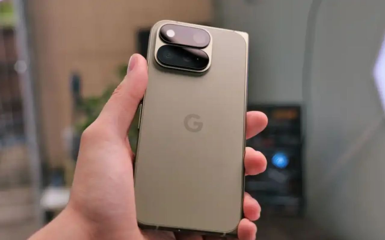 Google Pixel 12 Pro: 4 मॉडल की लीक, डिस्प्ले में बड़ा बदलाव