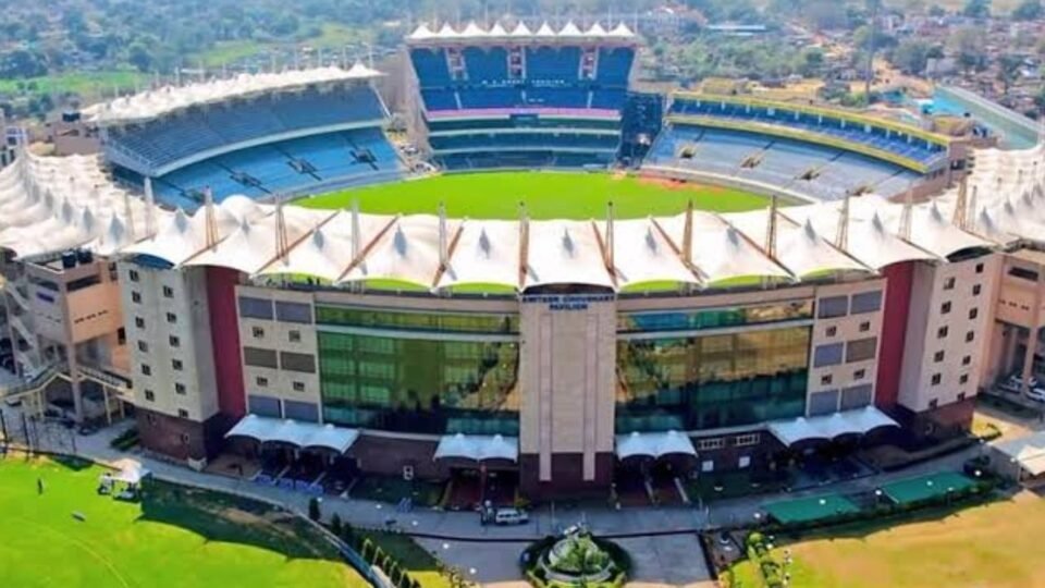 IND vs WI 2nd T20: रांची में टिकट लखनऊ से करीब 4 गुना महंगा, आखिर कितनी है सबसे कम कीमत?