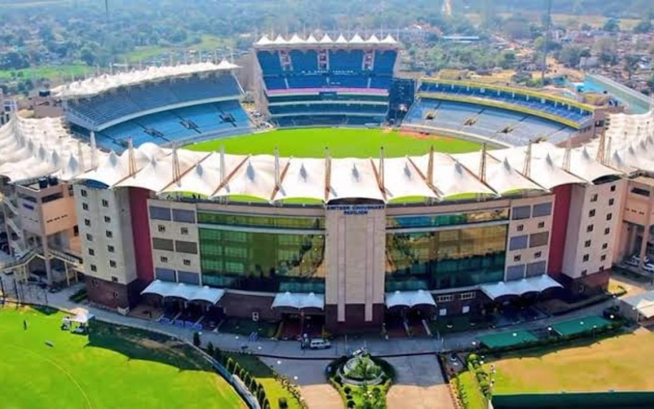 IND vs WI 2nd T20: रांची में टिकट लखनऊ से करीब 4 गुना महंगा, आखिर कितनी है सबसे कम कीमत?